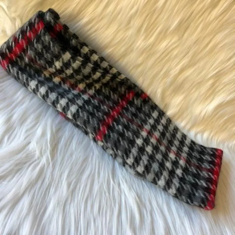 Steve Madden Houndstooth Design Scarf